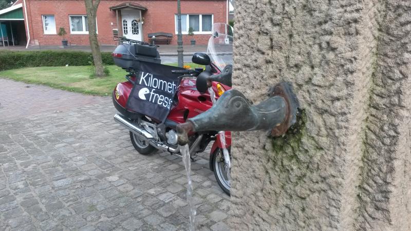 Brunnen, Oberlangen_2.jpg