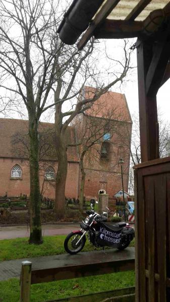 Der Surrhuser Kirchturm.<br />Surrhusen, in Hinte, 6 Km vor Emden,