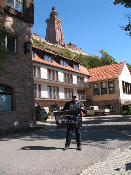 Burghof am Kyffhäuser, Steinthaleben, N51.412436, E11.106653.JPG