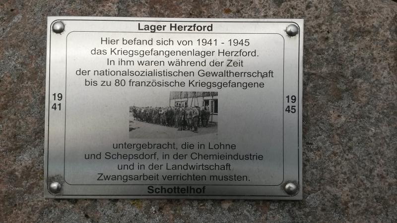 Gedenkstein Kriegsgefangenenlager Herzford, Lingen-Lohne2.jpg