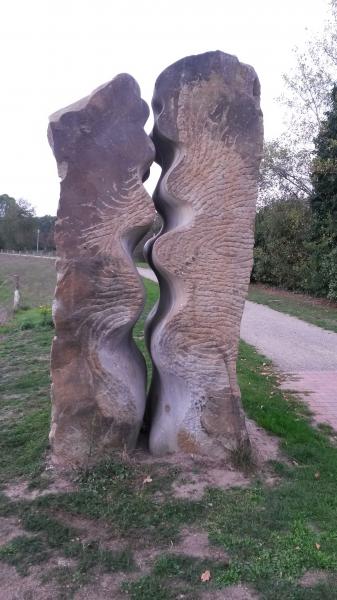 Skulptur im fluss, Essen (Oldbg.)2.jpg