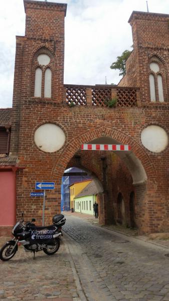 Das Demminer Tor, Altentreptow, N53.695347, E13.251057 (3).jpg