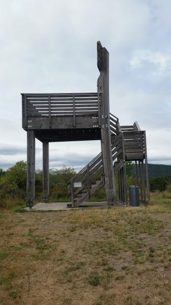 Sauerland-Stabil-Stuhl -Aussichtsplattform N51.134834, E8.626398 (2).jpg