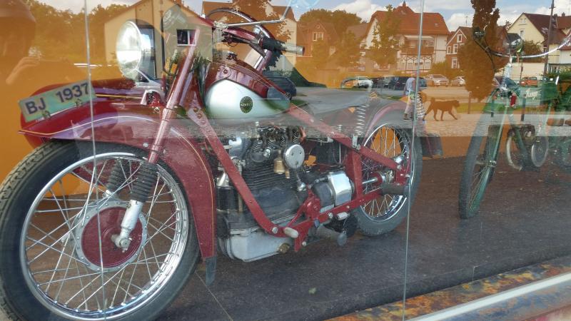 Motorrad Museum Einbeck, N51.818905, E9.859866 (3).jpg