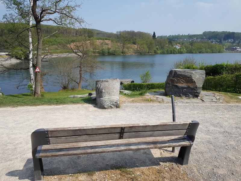 Pausenplatz Sorpe Vorbecken 2.jpg
