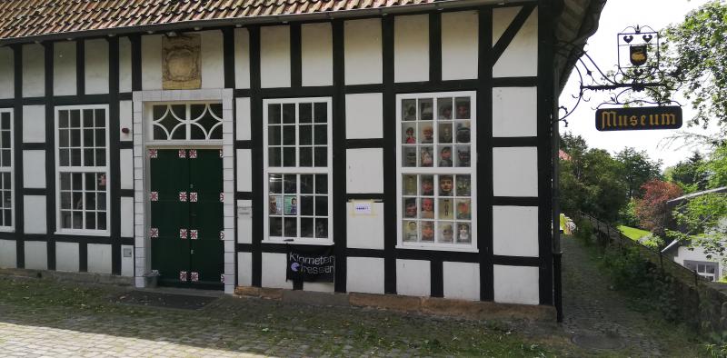 Puppenmuseum, Tecklenburg, N52.219418, E7.813718.jpg