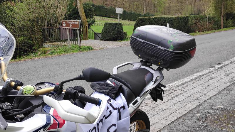 20210502_Ehrenfriedhof Böddeke 1.jpg