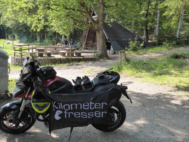 005Grillplatz Buchholzhütte1.JPG