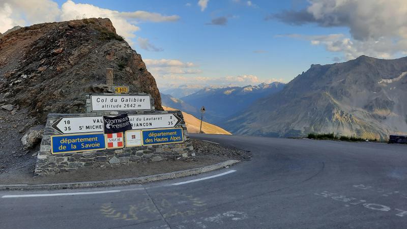 Col de Galibier 45.064127, 6.407935.jpg