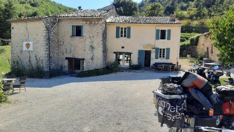 Motovacances 44.516700, 5.323901.jpg