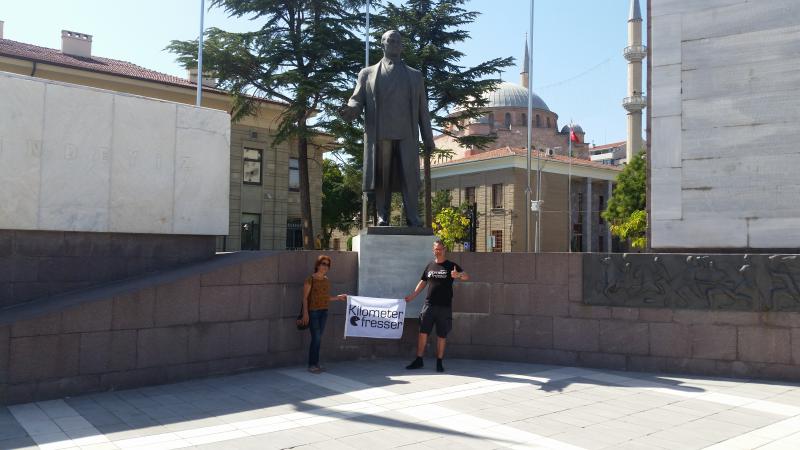 TR, Eskisehir, Denkmal Kemal Atatürk, 39,77115826, 30,5181472, 20170915.jpg