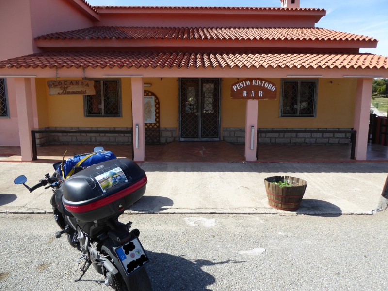 P1060259-Cantoniera Guzzurra2.JPG