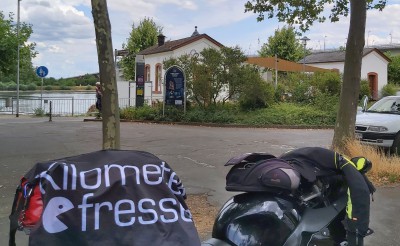 Fahne Pegelhäusje Worms.jpg