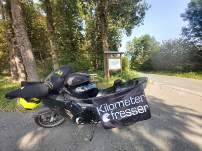 Erinnerrungstafel Halsbandaffäre à la Münsterland Lüdinghausen Fahne.jpg