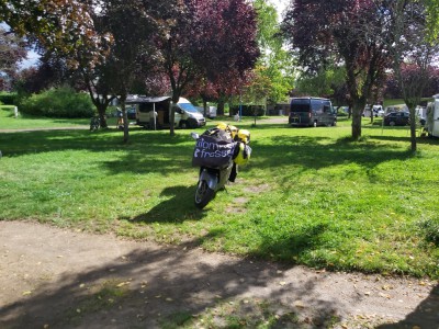 Liverdun Camping les Boucles de la Moselle Fahne.jpg