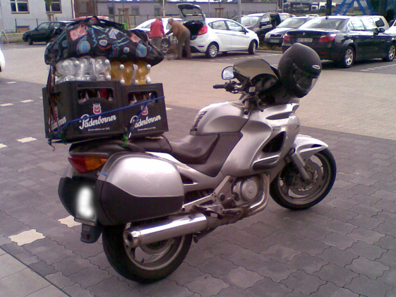 Honda Deauville NT650V.jpg