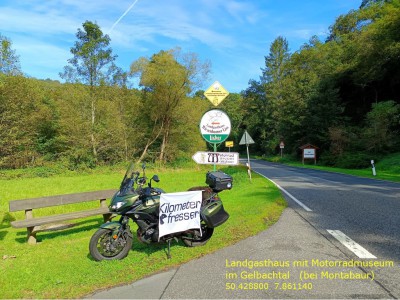 2025_Fahnenchallenge _Motorradmuseum Gelbachtal.jpg