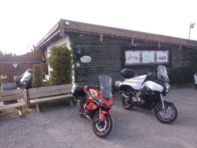8 Almhütte Schanze2.jpg