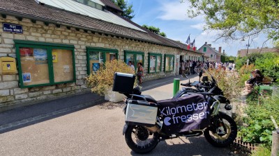 RJo260620 Monet.jpg