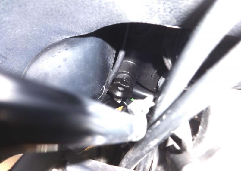 Dieses Stellrad befindet sich auf der linken Seite.