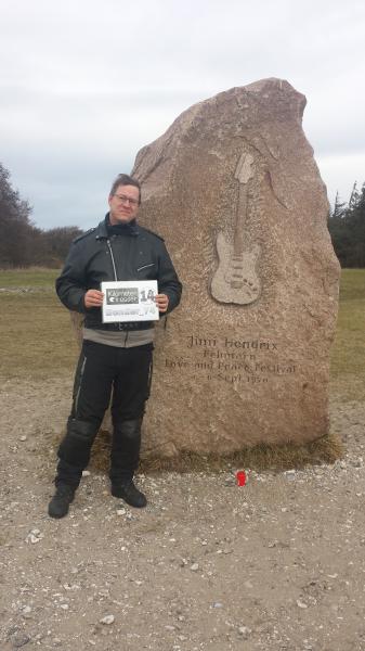 Bender 007 JHM 20160328_124235 Jimmy Hendrix Memorial.jpg