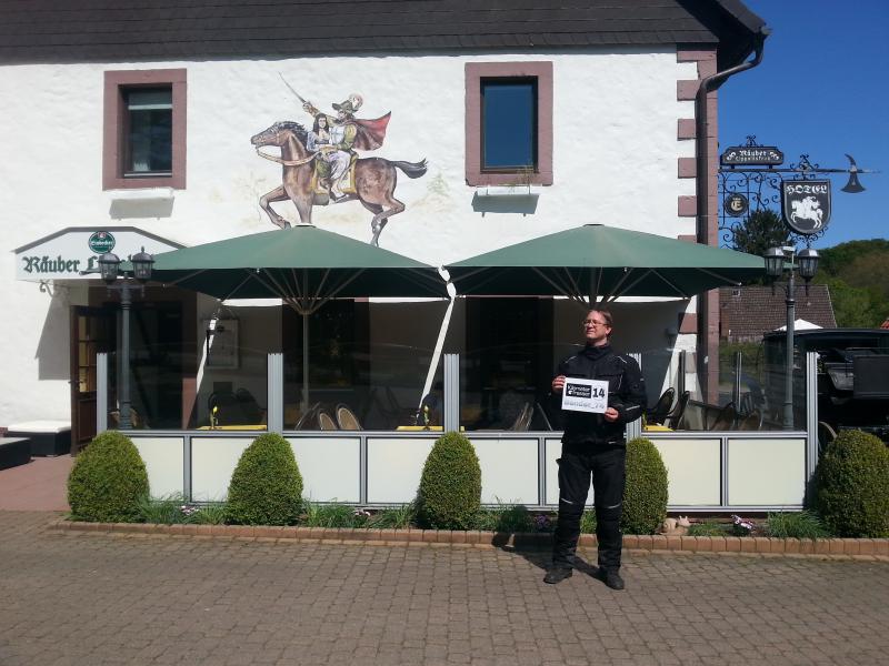 Bender 025 GRA 20160508_151410.jpg