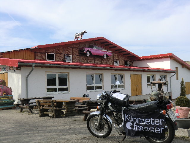 61.1 Oldtimer Curioseum bei Usseln.jpg