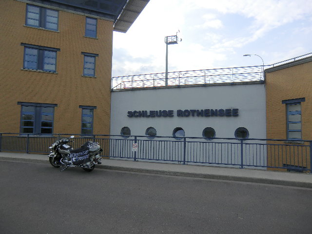 74. Schleuse Rothensee bei Magdeburg.jpg