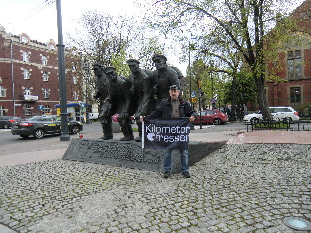 78.2 Denkmal JPC-Soldaten in Krakau.jpg