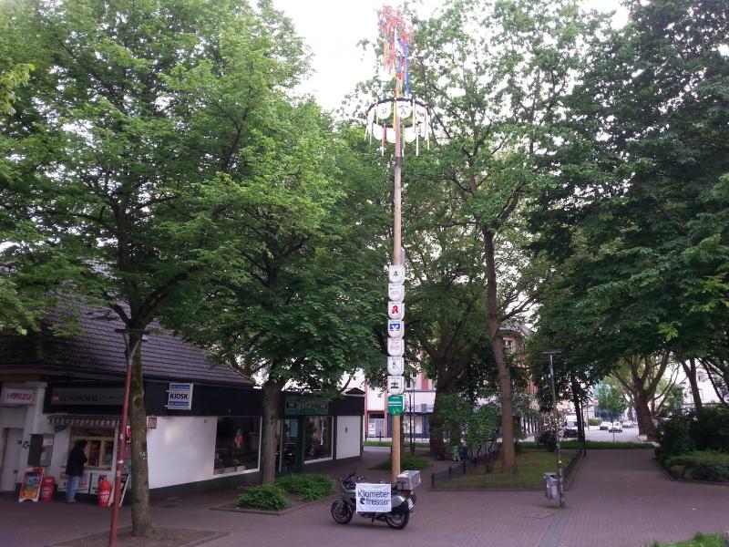 D, Dortmund, Maibaum Mengede.jpg