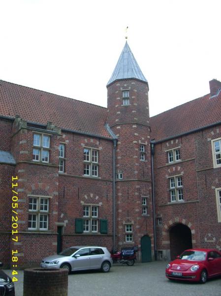 Haneburg, Leer, N53.227283, E7.443416_kl.jpg