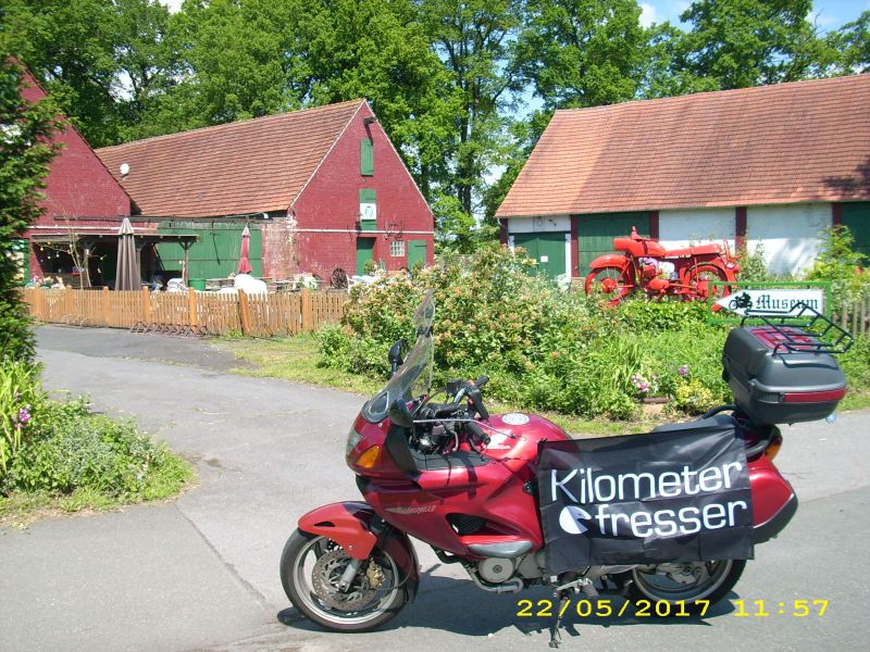 Motorradmuseum Beckmann, Greffen, N51.962734, E8.140121_kl.jpg