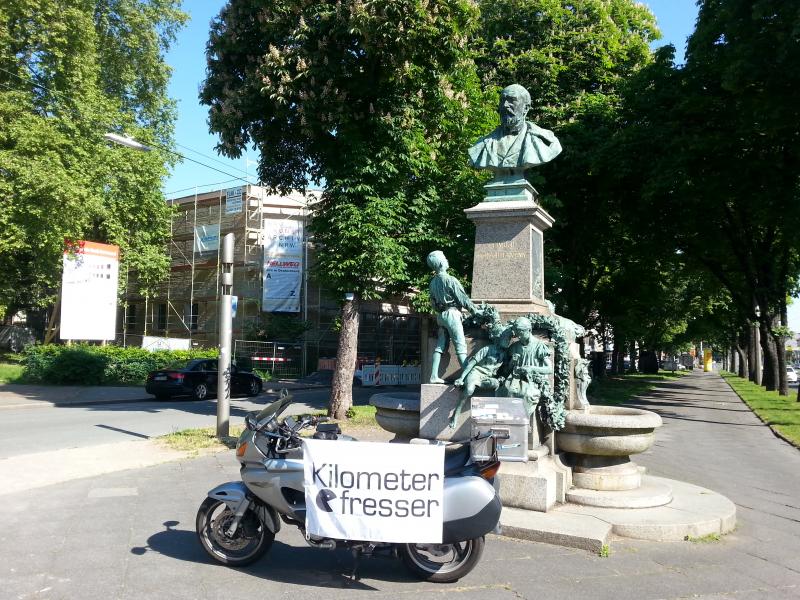 D, Dortmund, Heinrich Schüchtermann Denkmal.jpg